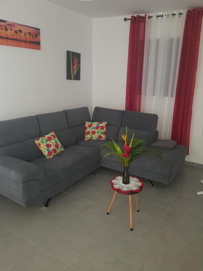 Maison Laurencia - Appartement De L'Etage Sainte-Anne  Esterno foto